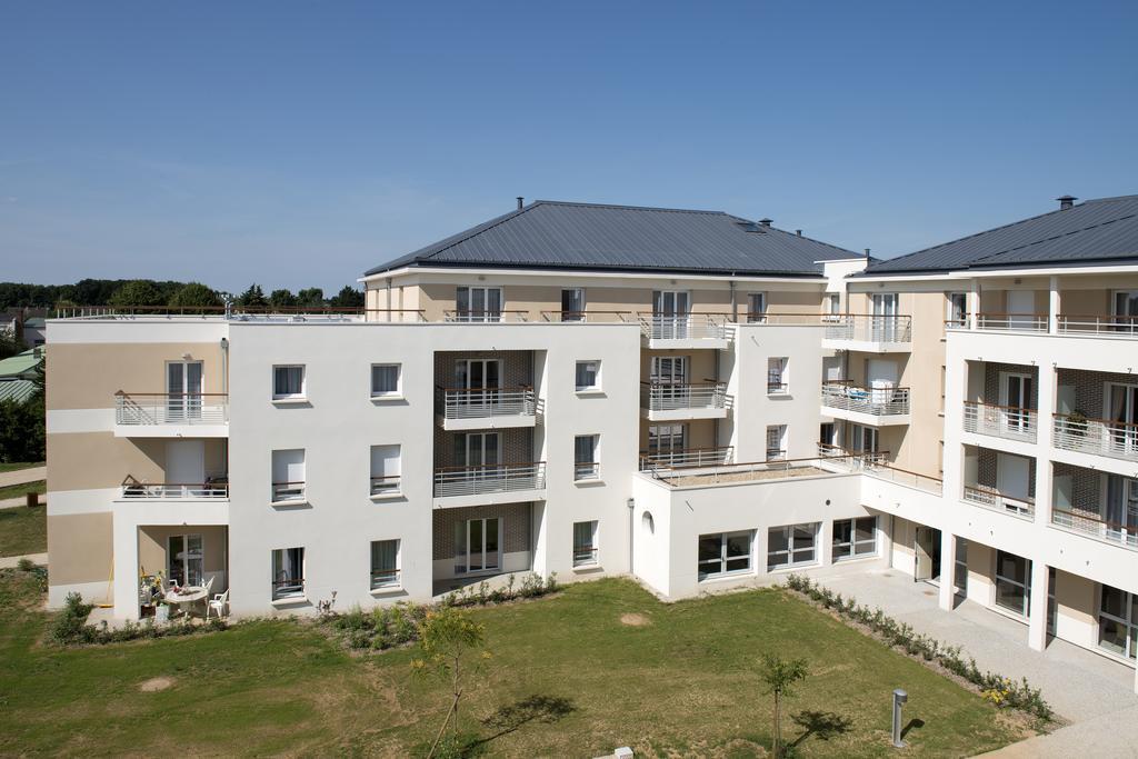 Domitys Le Chant Des Lavandieres Vernouillet  Exterior photo