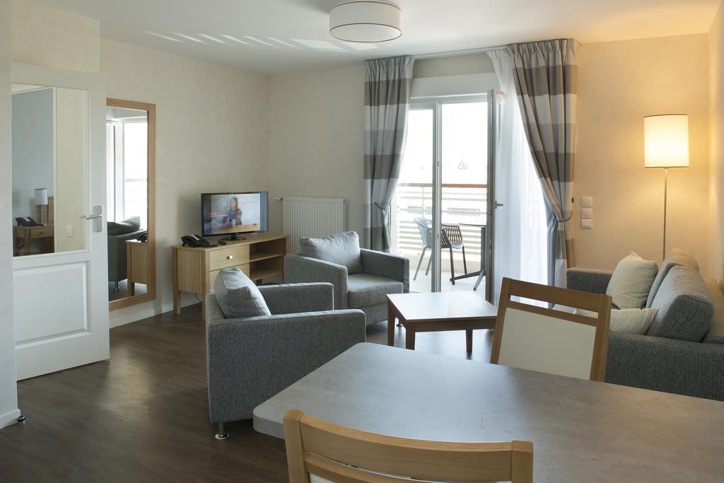Domitys Le Chant Des Lavandieres Vernouillet  Room photo